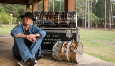 Heartbreakers' Stan Lynch Remembers Tom Petty on 'High Flying Bird'