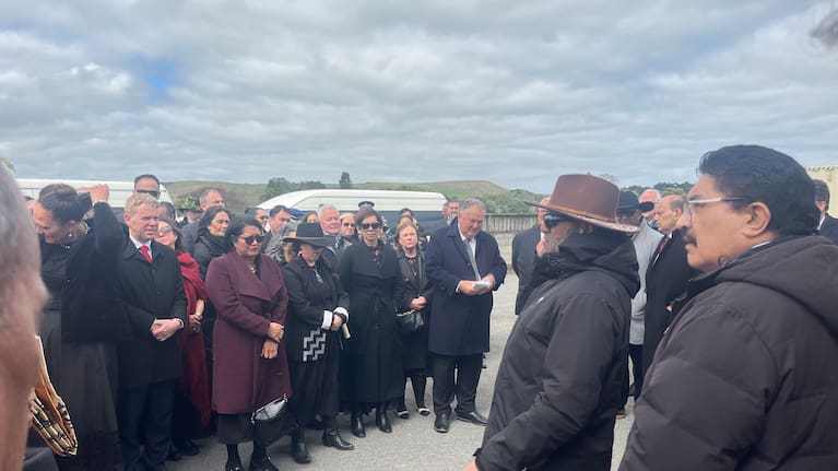 Parliamentary delegation gather at Whangaehu Marae, Whanganui.