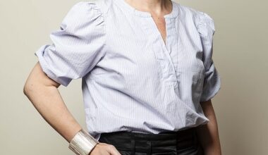 At one point, Emma Mapp couldn’t raise her left arm or turn her neck, and she struggled to wash and dress herself. It also had an impact on her social life because she was worried someone might bump into her shoulder and cause her pain