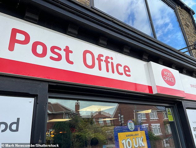 People over the UK attempting to send out parcels at the Post Office this afternoon ran into trouble as systems crashed while they were in store