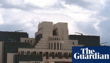 Spies and SAS personnel among 100-plus Britons included in Afghan data leak | Defence policy