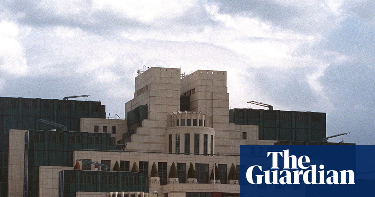 Spies and SAS personnel among 100-plus Britons included in Afghan data leak | Defence policy