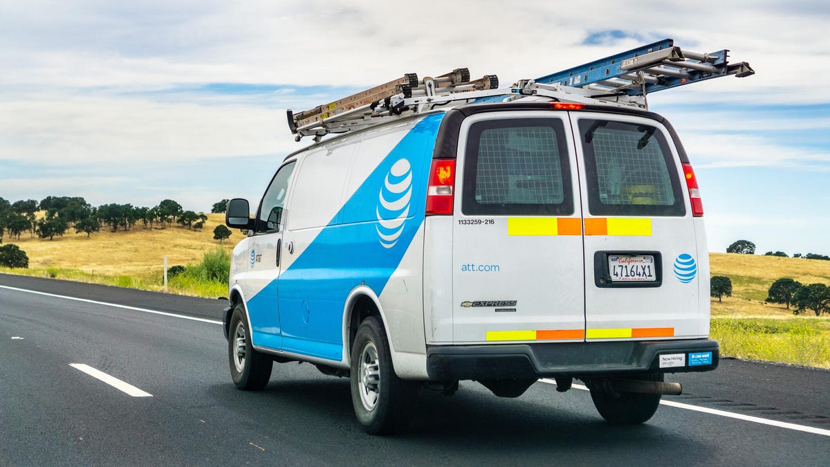 AT&T will give you $200 in gift cards for trying fiber internet - but time's running out