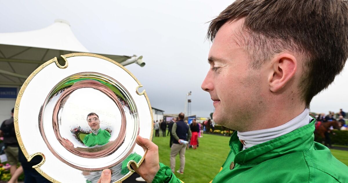 Lombardstown jockey Alan O'Sullivan lands the feature at Galway amid poignant scenes
