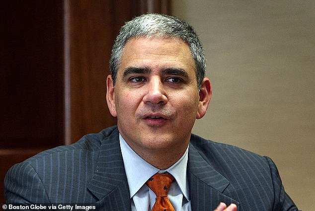 De la Torre is a graduate of Harvard Medical School, and before becoming the firm's CEO in 2008, was a renowned heart surgeon