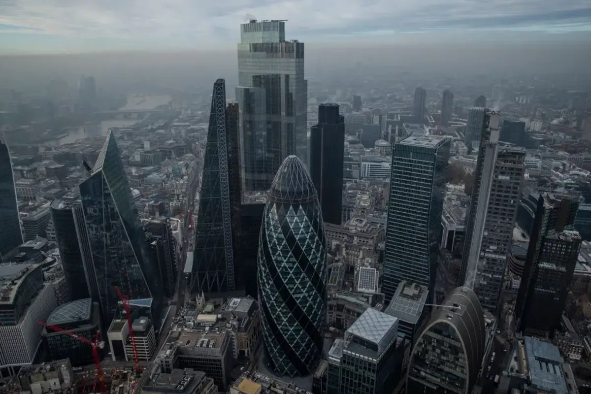 London hiring plunges as Rachel Reeves’ tax grab weighs