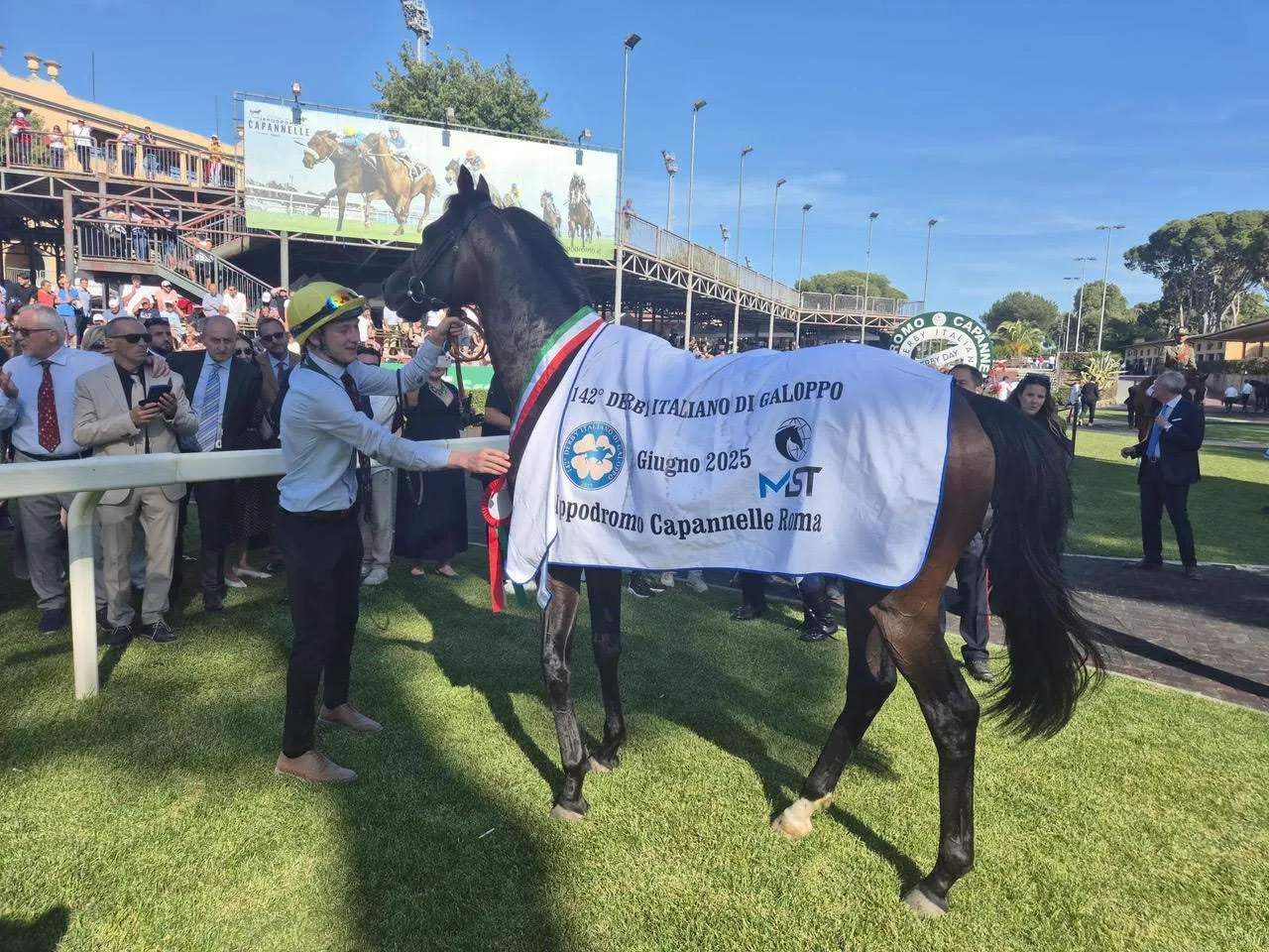 Racing around the World: Italian renaissance