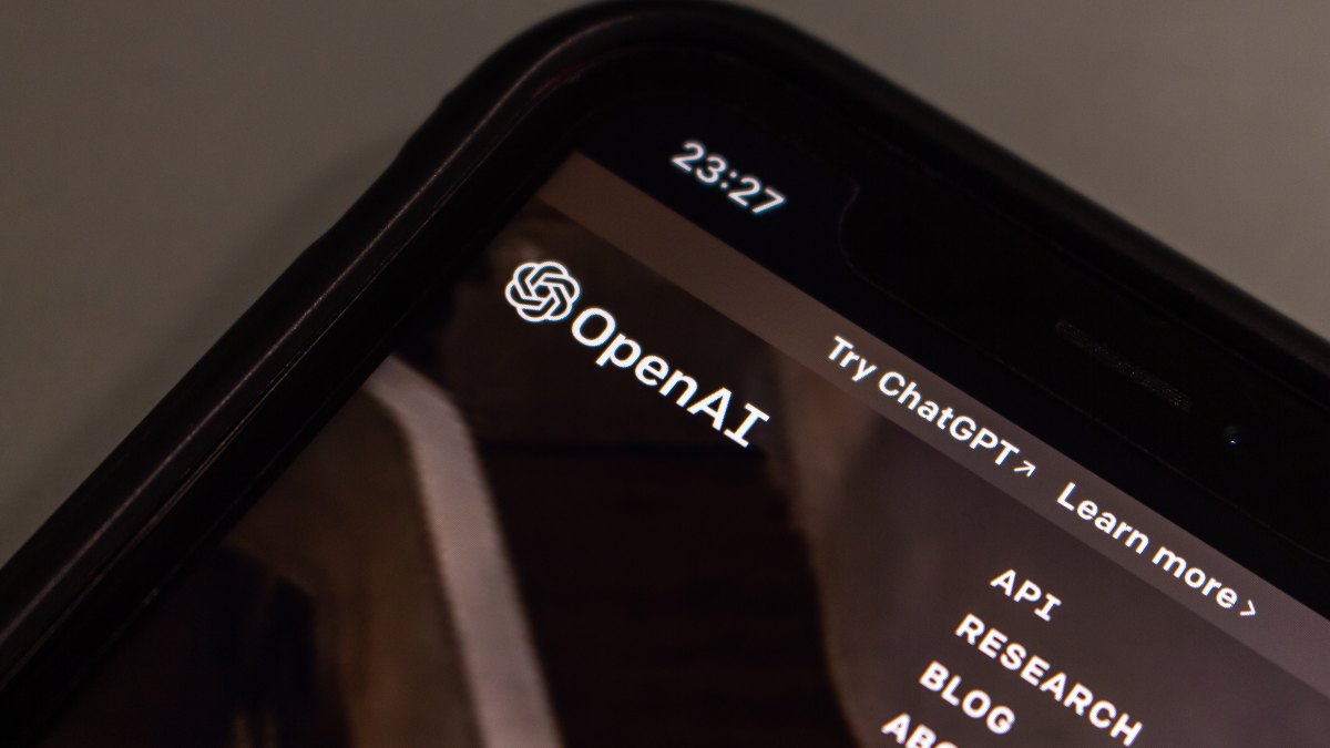 Fall in entry-level jobs linked to rise of AI tools