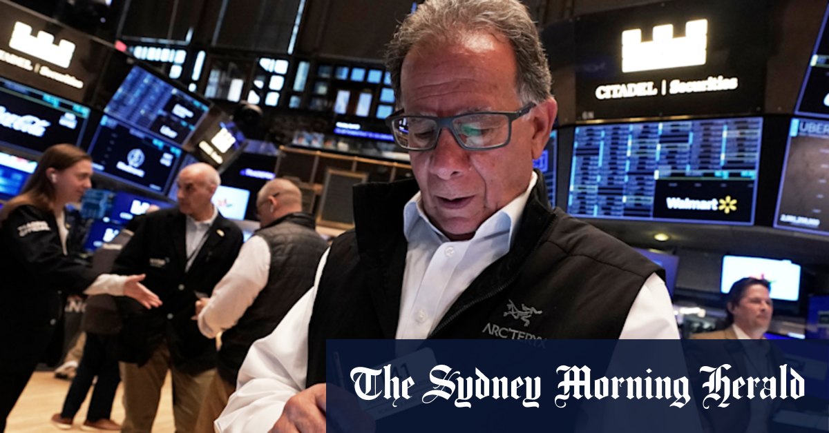 Wall Street mixed, Trump labels Jerome Powell a numbskull