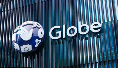 Globe deepens fiber push to close digital divide, power Filipino households