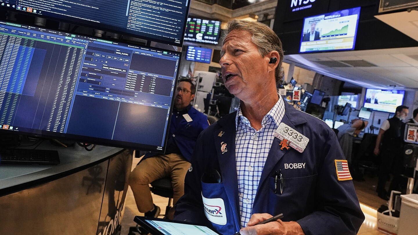 Wall Street notches its 3rd winning week in the last 4