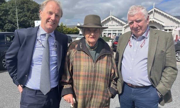 Charlie Swan, Marye Blundell and Tom Egan outside the Horse and Jockey Hotel