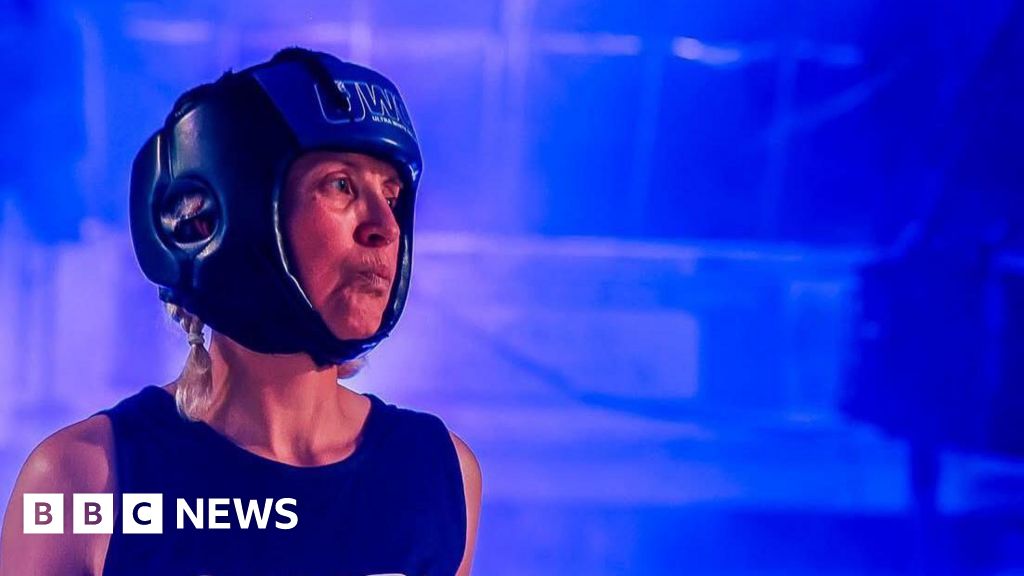 Peterborough teacher swaps classroom for boxing ring for charity