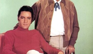 'Elvis didn¿t die,' Colonel Tom Parker insisted. 'The body did. I talked with him this morning, and he told me to carry on'