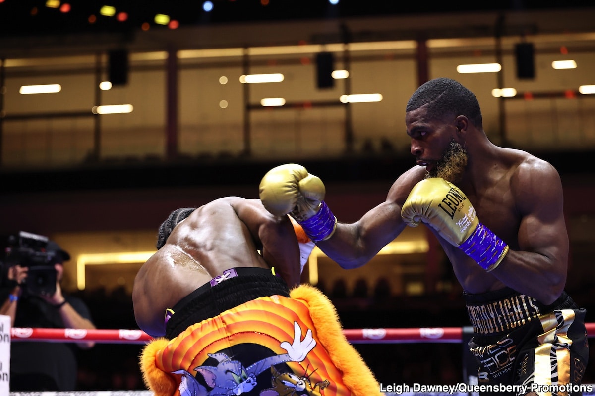 Image: Boxing Results: Raymond Ford Secures Unanimous Decision Over Abraham Nova