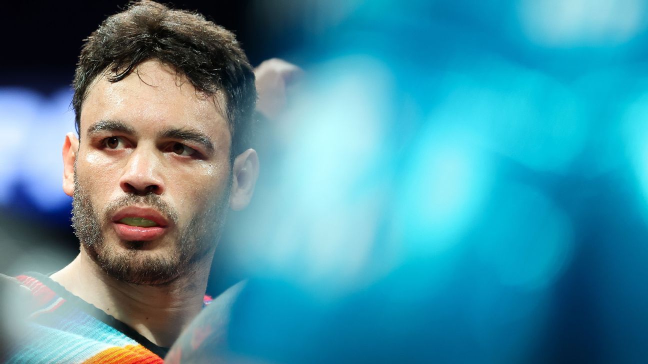 Julio César Chávez Jr. deported to Mexico for alleged cartel ties