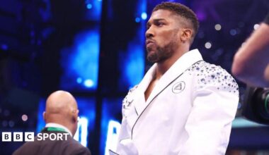 Emma Raducanu reacts during her Cincinnati Open defeat by Aryna Sabalenka