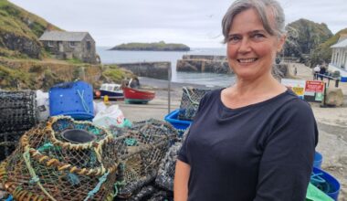 café owner disputes book’s claims of bullying