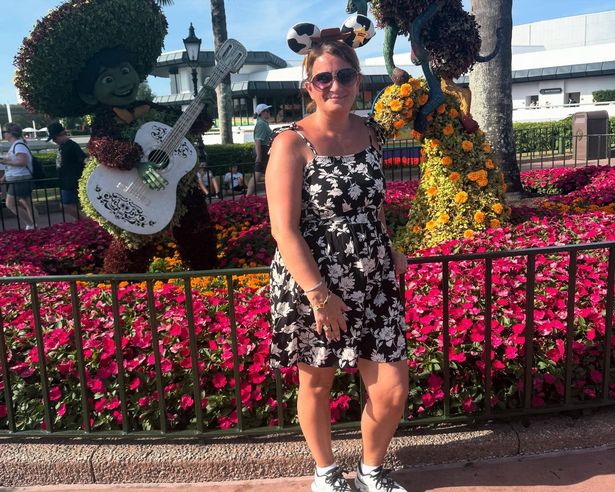 Sue and Noel were vacationing with their family in Florida