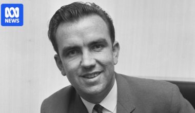 Former Australian cricket captain and coach Bob Simpson dies aged 89