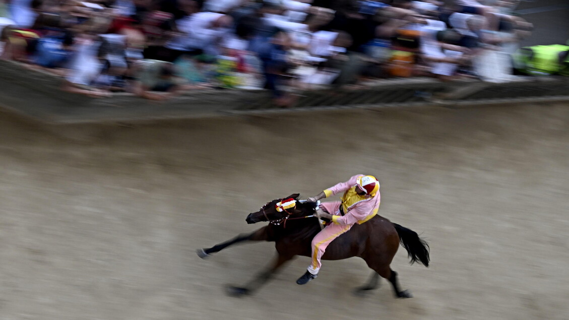Valdimontone wins Siena Palio - Arts Culture and Style