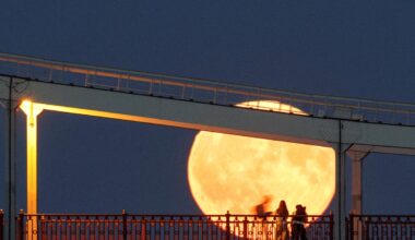 Why on Earth would NASA build a nuclear reactor on the Moon?