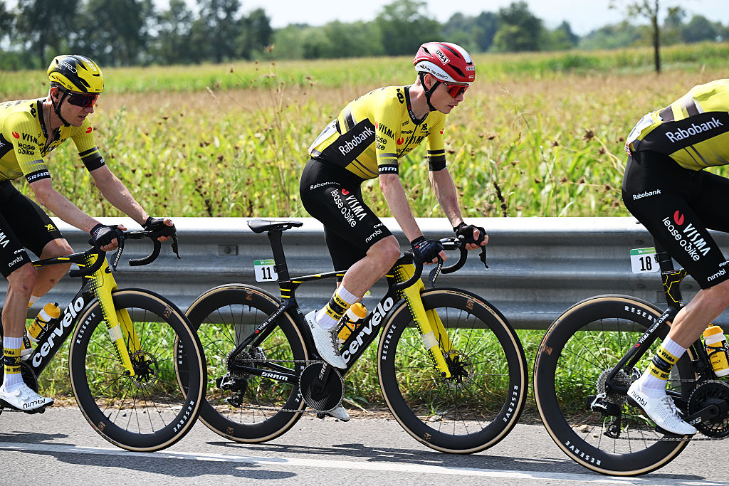 NOVARA, ITALY - AUGUST 23: Jonas Vingegaard of Denmark and Team Visma | Lease a Bike competes during the La Vuelta - 80th Tour of Spain 2025, Stage 1 a 186.7km stage from Torino-Reggia di Venaria to Novara / #UCIWT / on August 23, 2025 in Novara, Italy. (Photo by Dario Belingheri/Getty Images)