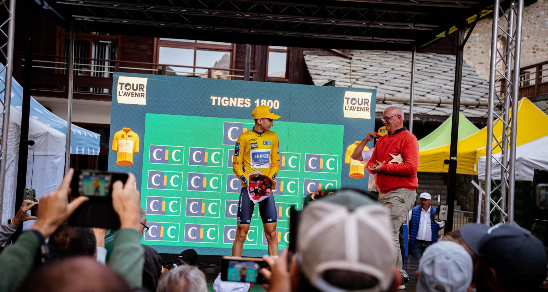 Seixas sets the tone - Tour de l'Avenir 2025