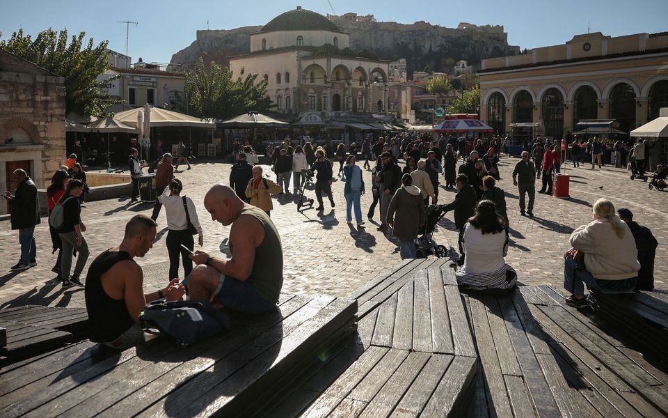 Use tourism revenue for better infrastructure, economists say