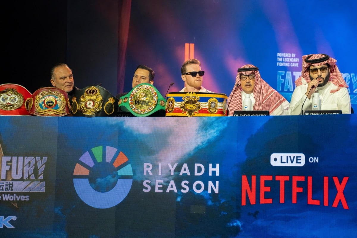 Image: Dana White Unveils Canelo vs. Crawford Undercard as Fan Firestorm Erupts