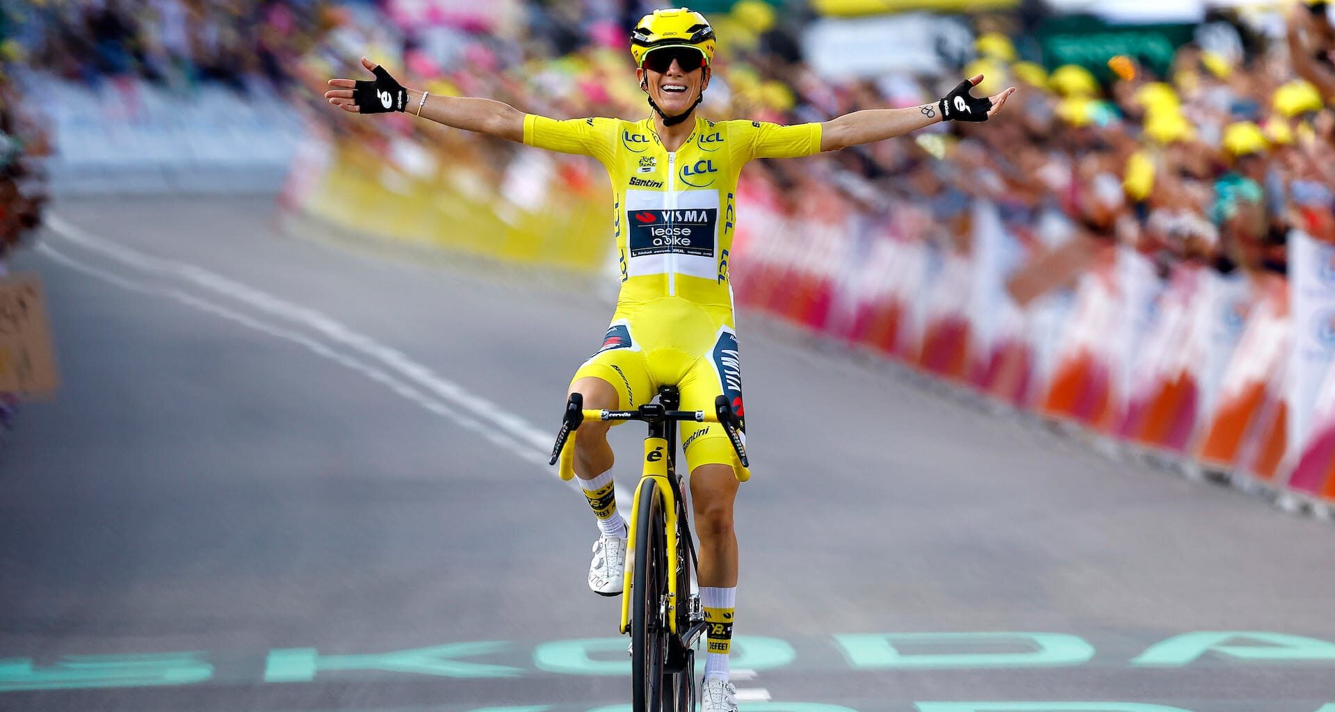 Ferrand-Prévot wraps up the Tour de France Femmes title by winning the final stage in yellow