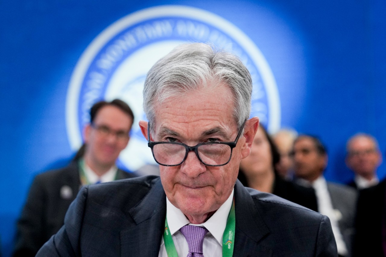 Fed Holds Rates as Powell Dampens Cut Hopes; FTSE Hits Records​