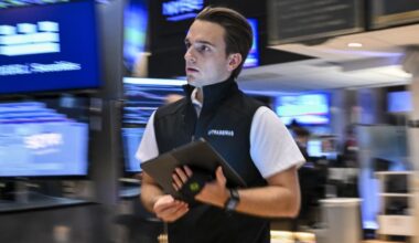 Stock market rally stalls as Wall Street digests US-EU trade deal