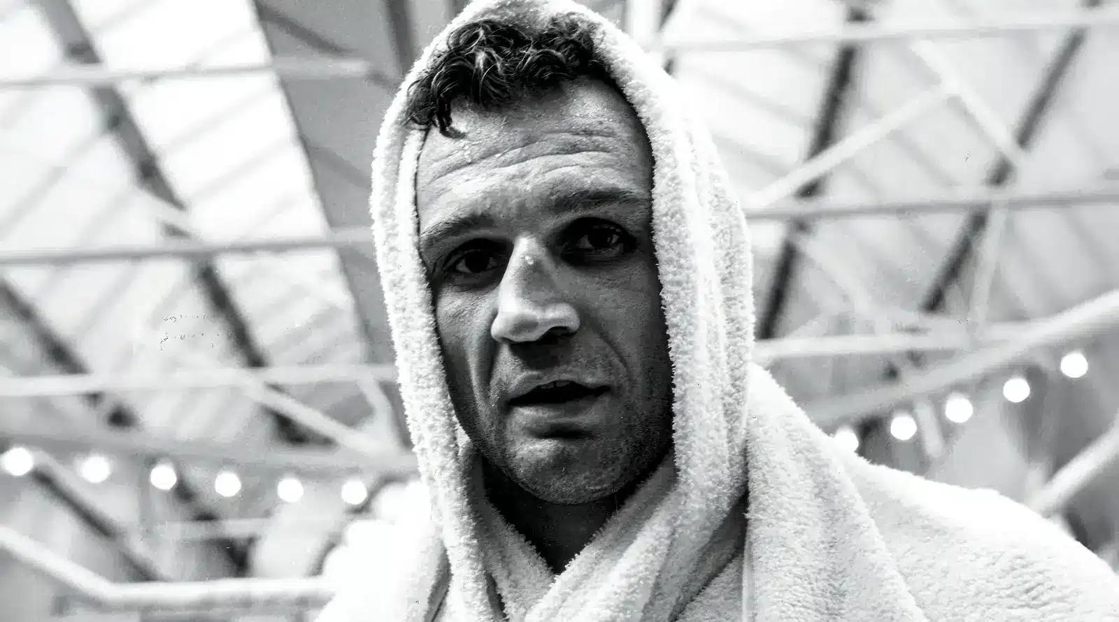 Sugar Ray Robinson No Match For Middleweight Champ Pender 1 paul pender