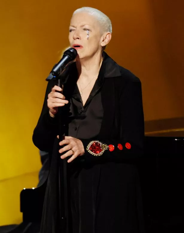  Annie Lennox