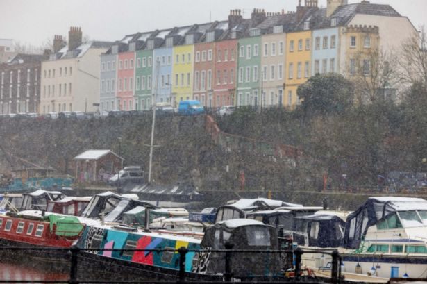 UK snow 'to be heavier than expected' with England set to be hit too