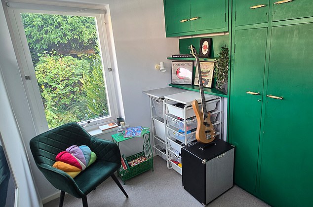 The house was designed by 1960s modernist architects Andrews, Emerson, Sherlock and Keable