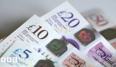 AI tool used to recover £500m lost to fraud, government says