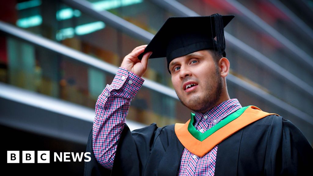 Blind man told GCSE computing would be too hard earns degree