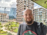 Selfies - f/2.4, ISO 160, 1/100s - Realme P3 Ultra review
