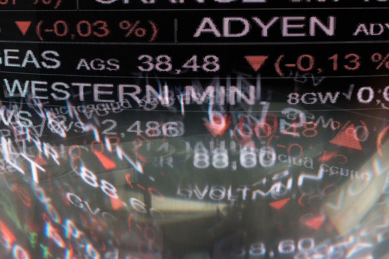 UK Markets Slip As Global Growth Concerns Mount​