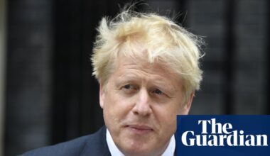 Boris Johnson says Farage’s stance on Russia is ‘extremely dangerous’ | Boris Johnson