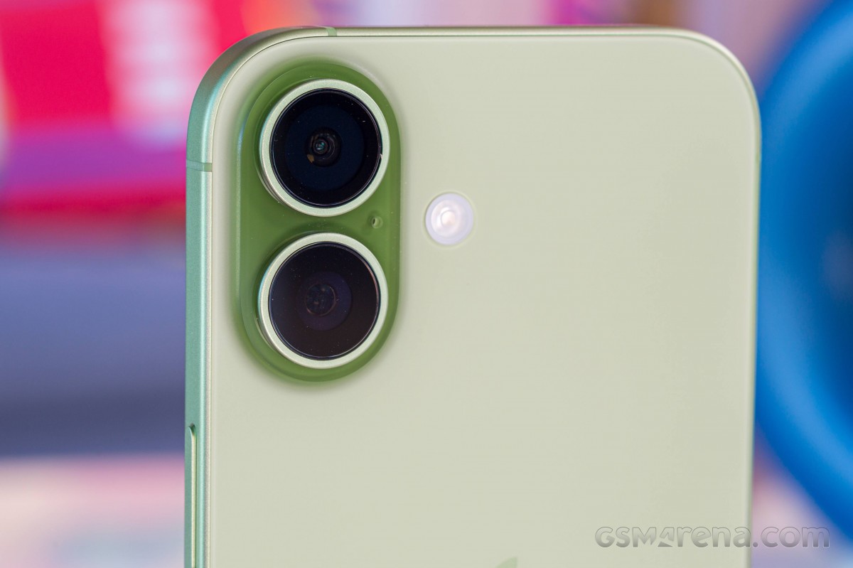 Apple iPhone 17 review