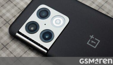 Many OnePlus smartphones have a major SMS vulnerability, and a fix isn't coming before mid-October