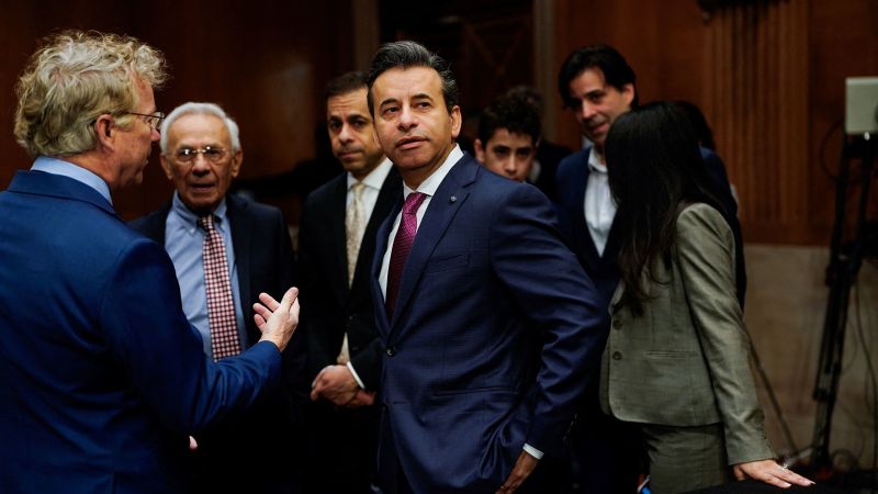 Under Trump, FDA seeks to abandon expert reviews of new drugs