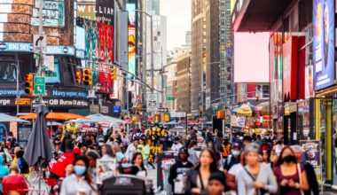 US retail sales surge despite Trump tariffs