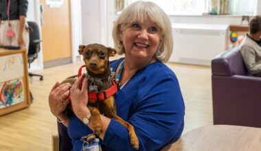 Generation at risk from mental health failures, says NHS chief