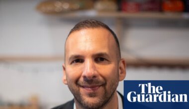 Green party membership surges after public split between Corbyn and Sultana | Green party