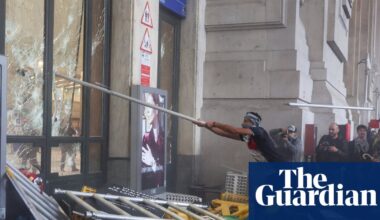 Disruption across Italy as tens of thousands protest against Gaza war | Italy
