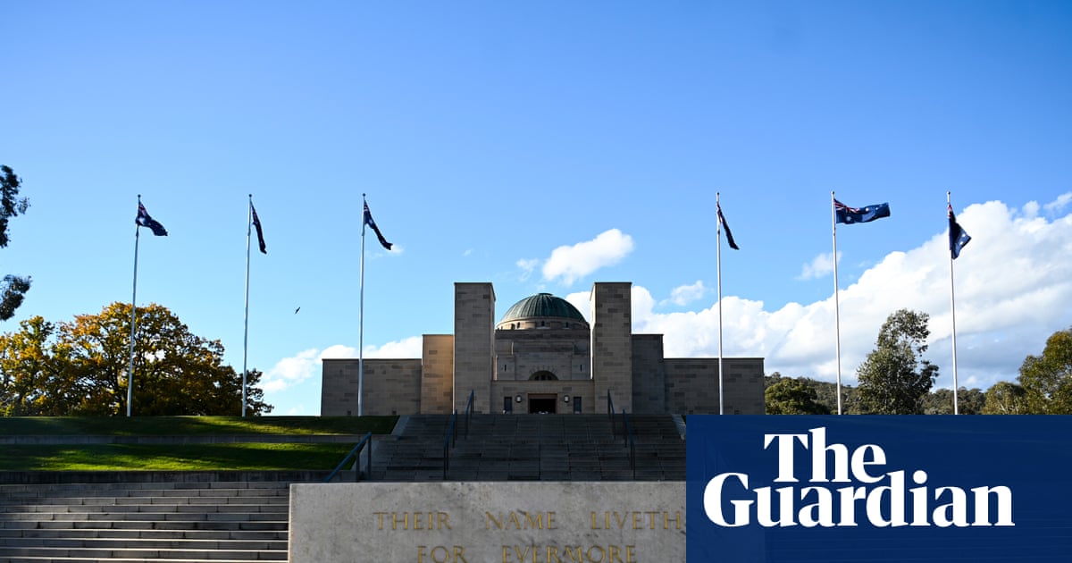 Kim Beazley defends Australian War Memorial decision to exclude Ben Roberts-Smith book from prize | Australian War Memorial